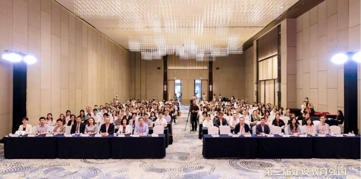 人工智能赋能医学创新人才培养专题研讨会在南昌举办